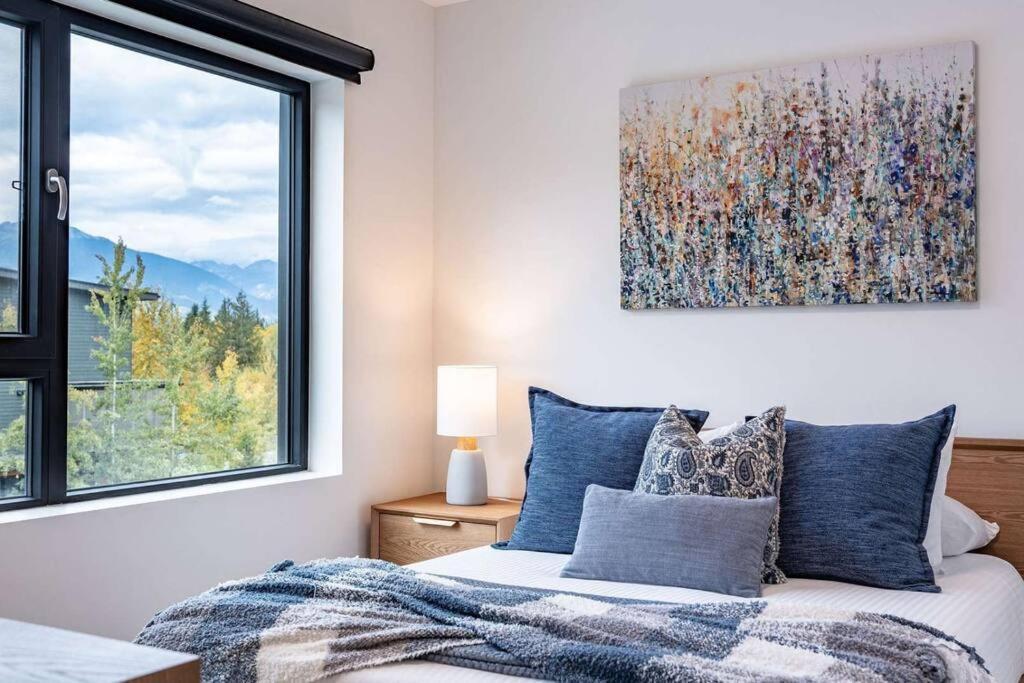 Appartement Bluebird Daze By Revelstoke Vacations Extérieur photo